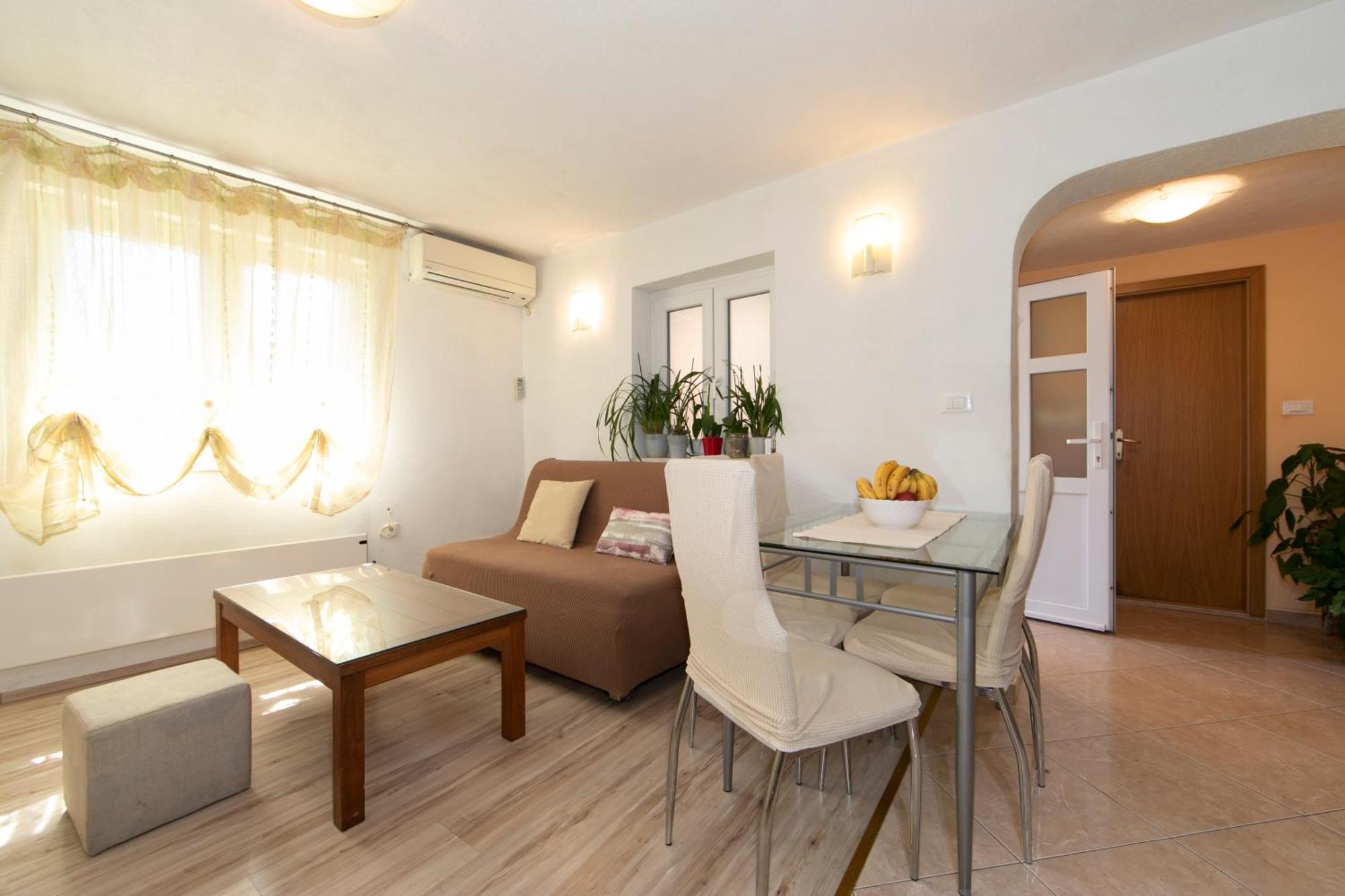 Apartmani Darinka Baška Voda Exterior foto
