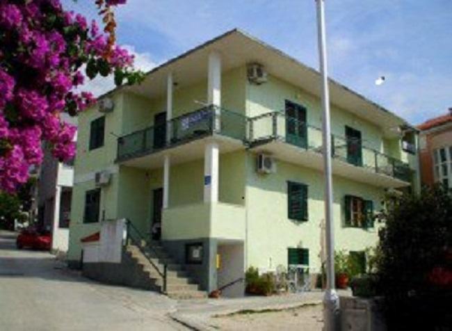 Apartmani Darinka Baška Voda Exterior foto